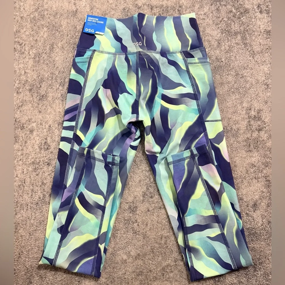 DICK’S sporting Goods‎ Girl’s shredded Ombre Dark Momentum High Rise Leggings M